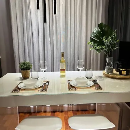 Luxury Downtown *