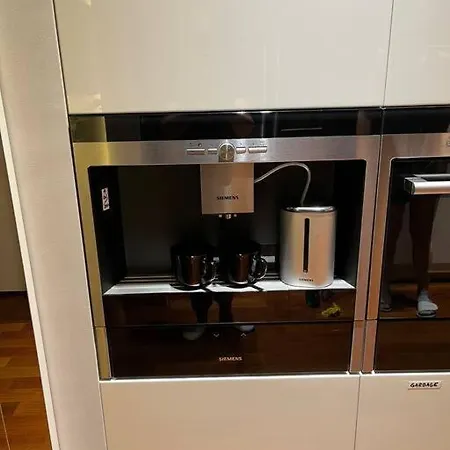 Luxury Downtown Appartamento